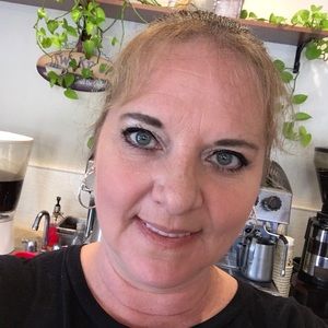 Meet your Posher, Gwen